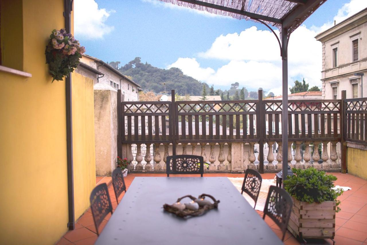 Apartamento La Terrazza Spoleto Habitación foto